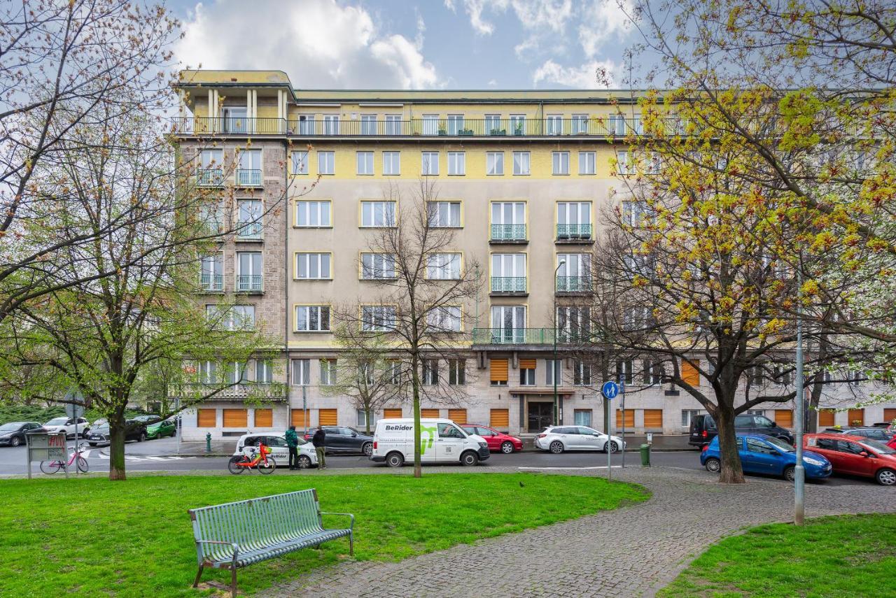 Lotus Apartment Prag Eksteriør billede