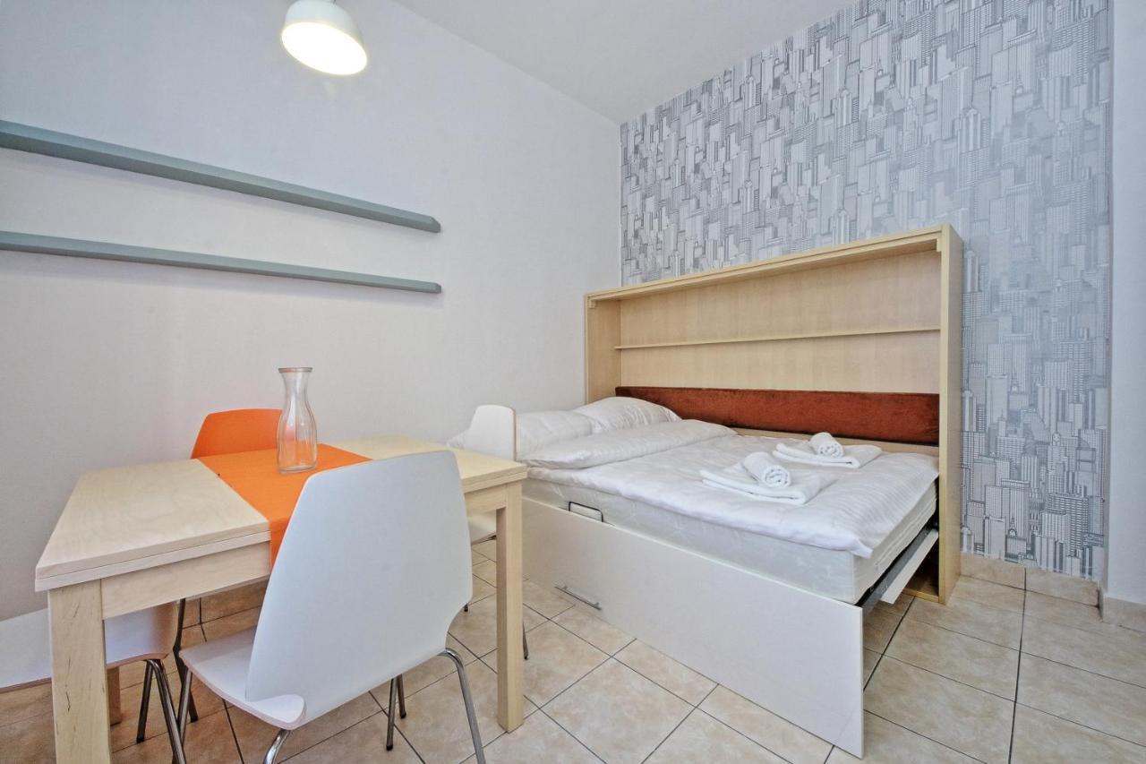 Lotus Apartment Prag Eksteriør billede